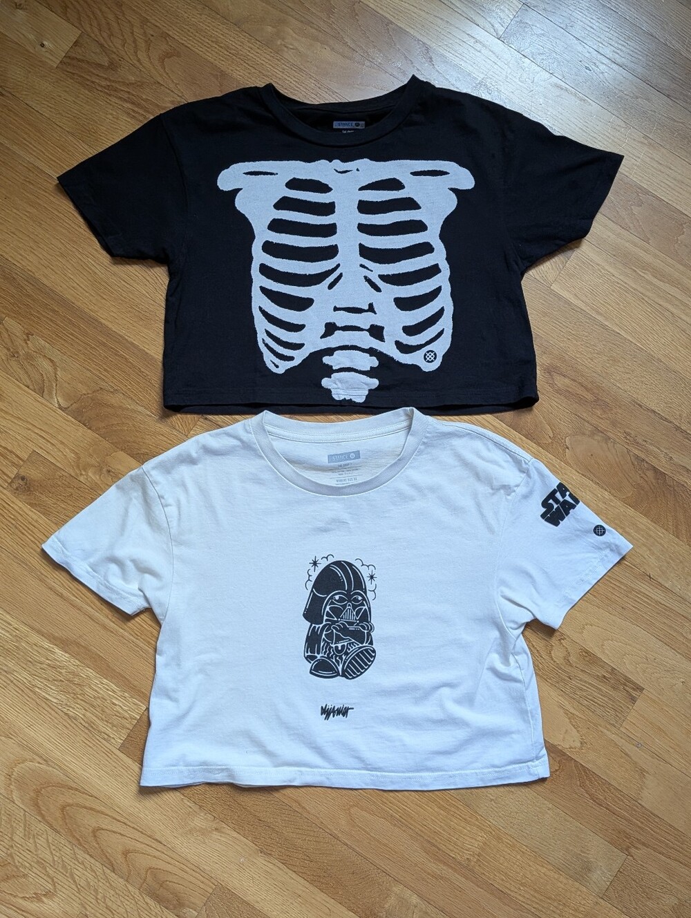 Set Of 2 Stance Cropped T Shirts